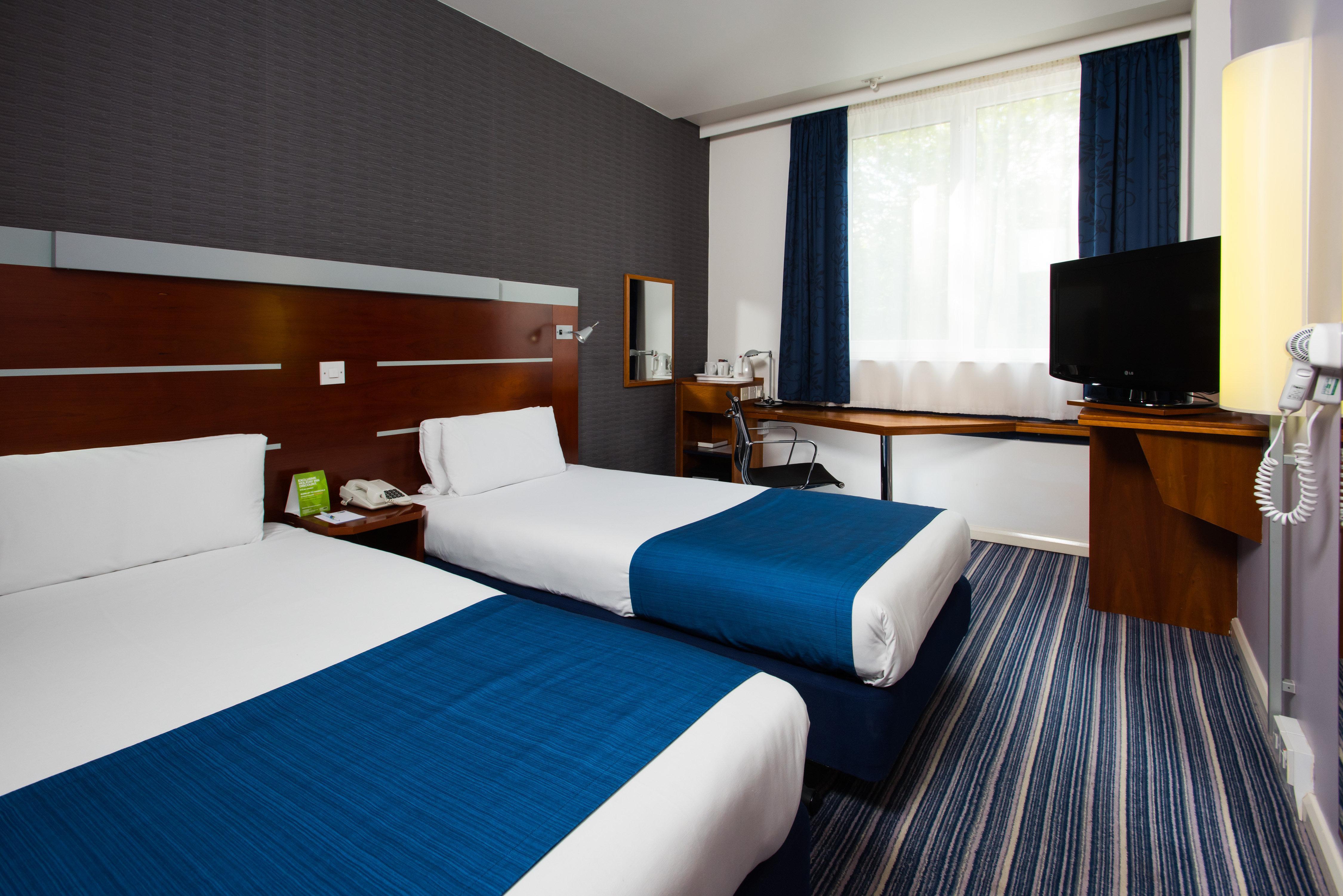 Holiday Inn Express London-Wimbledon-South, An Ihg Hotel Esterno foto